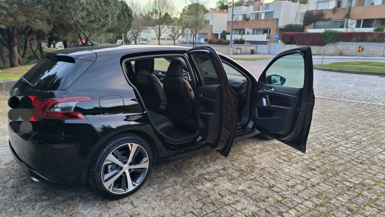 Peugeot 308 GT Line 1.6 eHdi 120 Cavalos Stand Cavaleiro