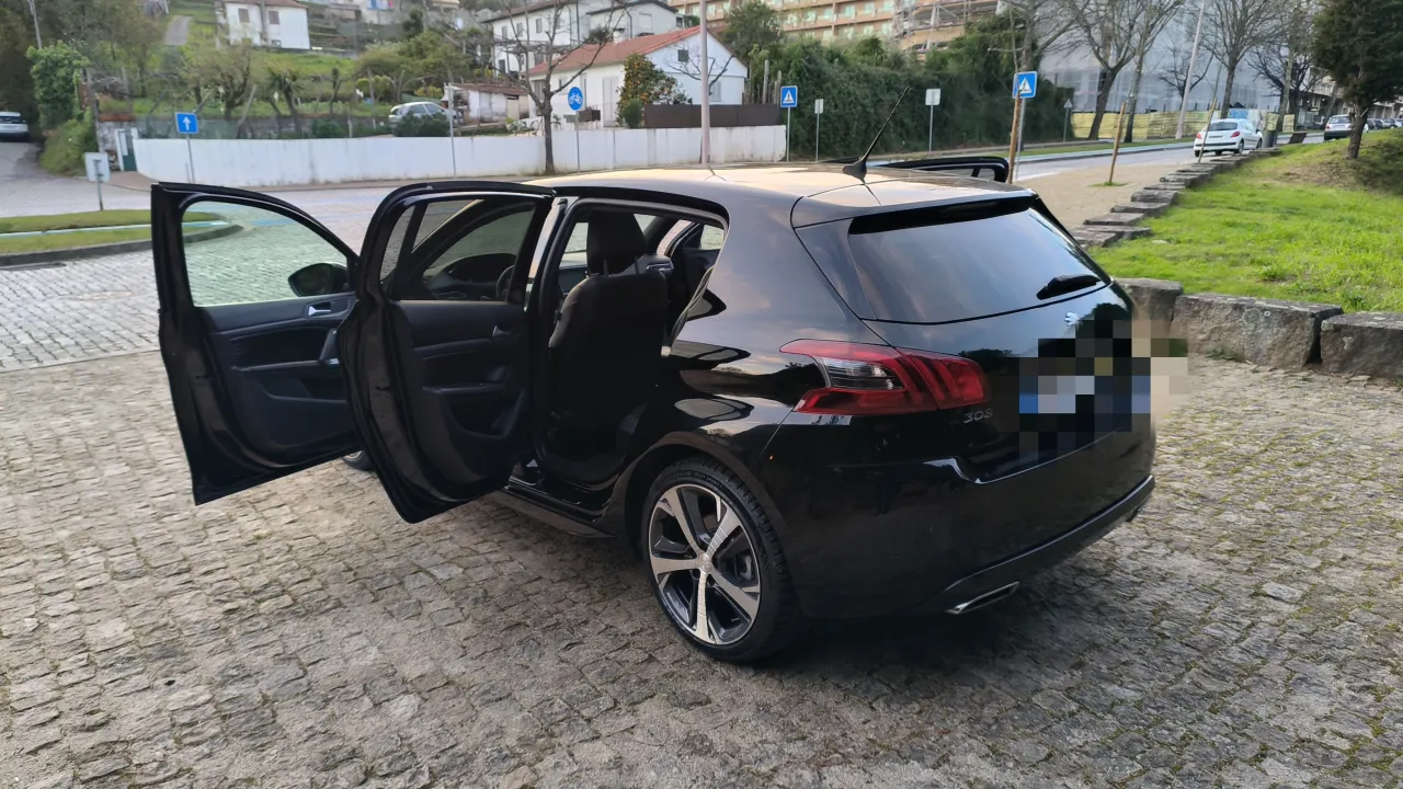 Peugeot 308 GT Line 1.6 eHdi 120 Cavalos Stand Cavaleiro