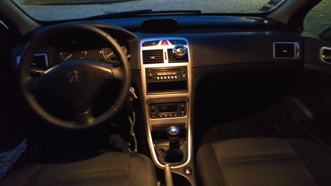 PEUGEOT 307  1.6 HDI Stand Cavaleiro