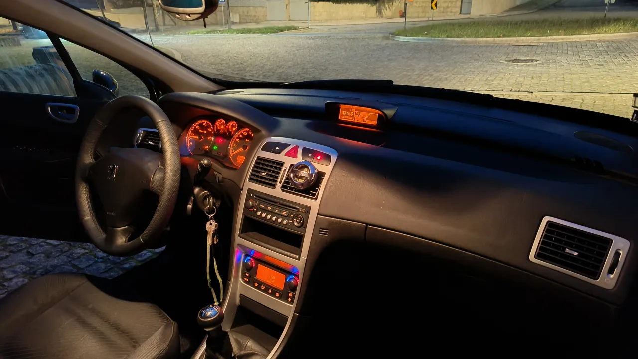 PEUGEOT 307  1.6 HDI Stand Cavaleiro