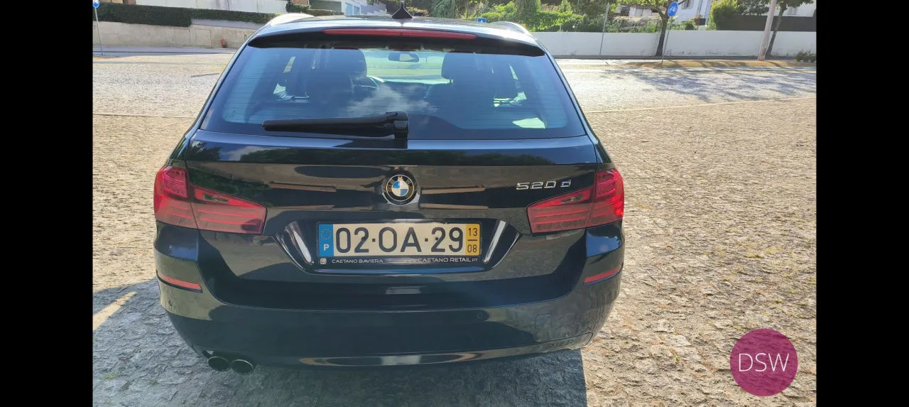 BMW 520D TOURING CAIXA MANUAL  184 CV Stand Cavaleiro