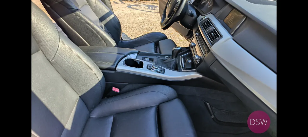 BMW 520D TOURING CAIXA MANUAL  184 CV Stand Cavaleiro