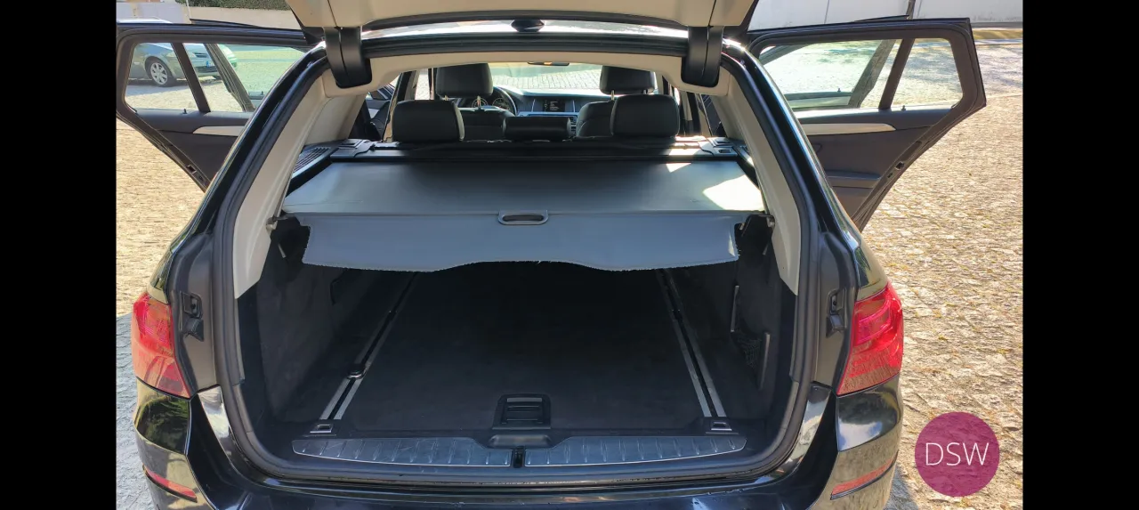 BMW 520D TOURING CAIXA MANUAL  184 CV Stand Cavaleiro