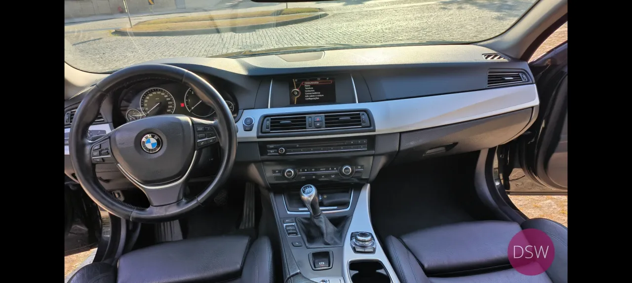 BMW 520D TOURING CAIXA MANUAL  184 CV Stand Cavaleiro